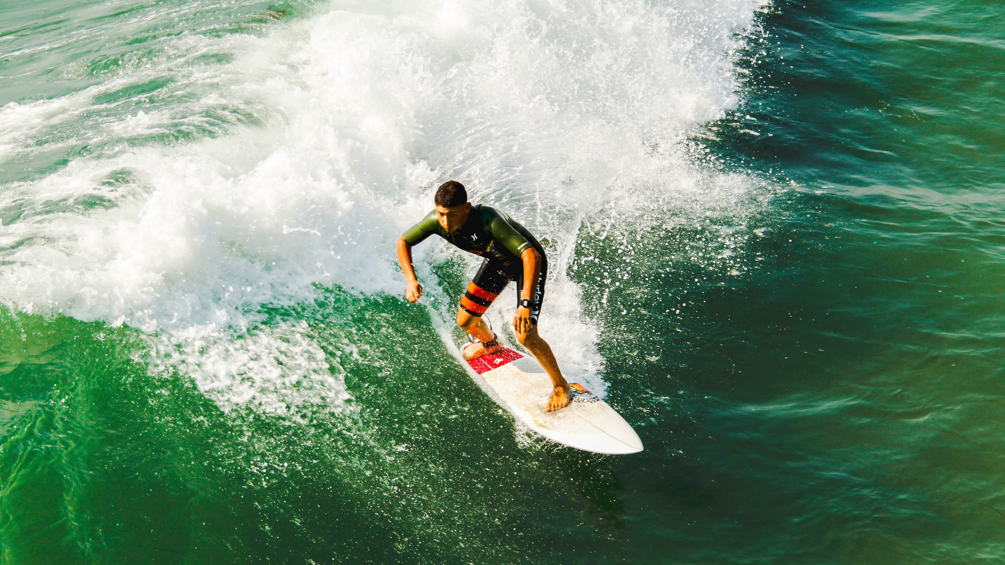 爱游戏综合娱乐-田径专项设备入驻多所高校运动实验室，田径专项活动